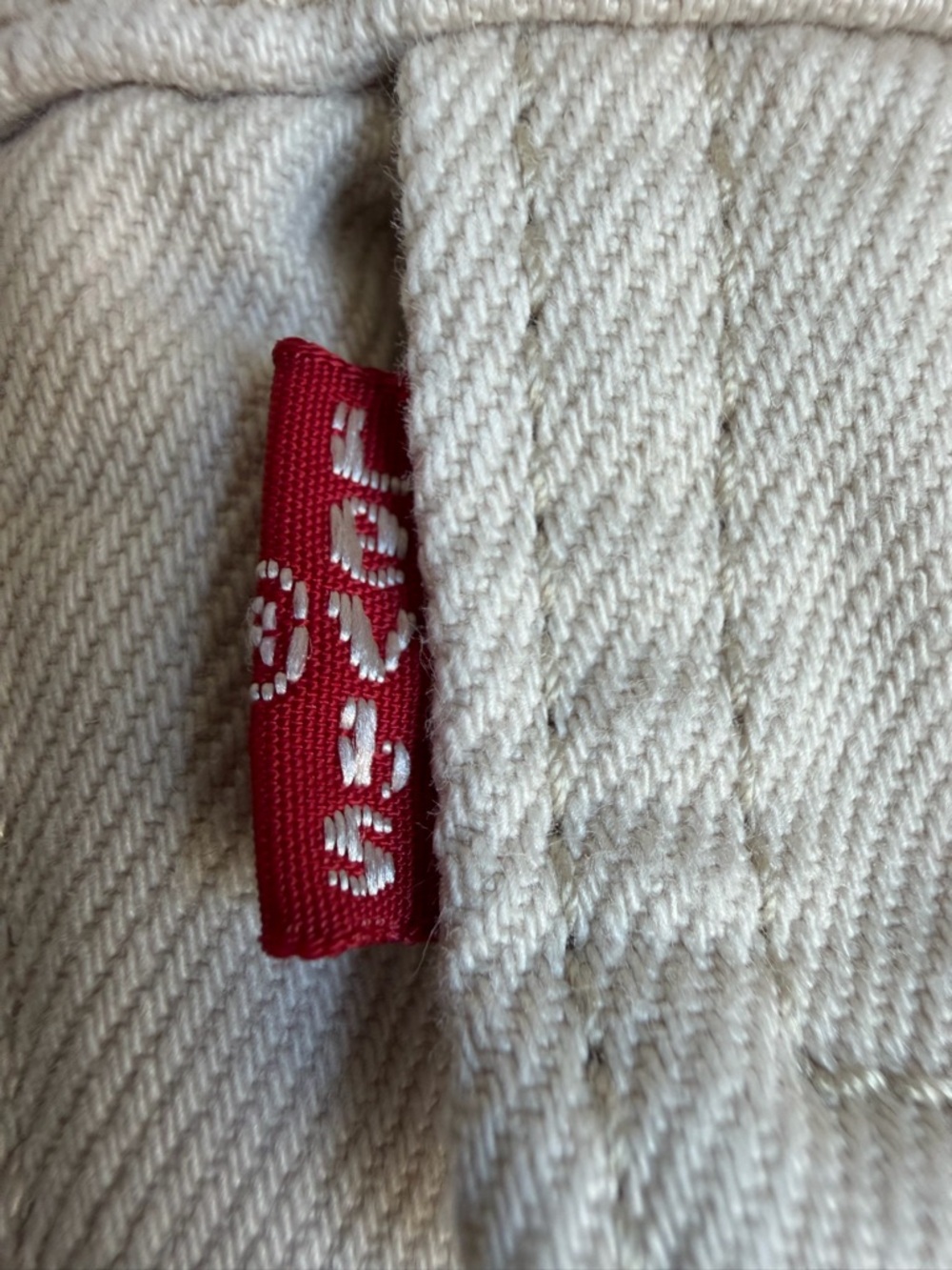 Levi’s Oversized Cream Denim Jacket Small Ivory Trucker Shacket Cotton Jean Coat - Picture 5 of 16